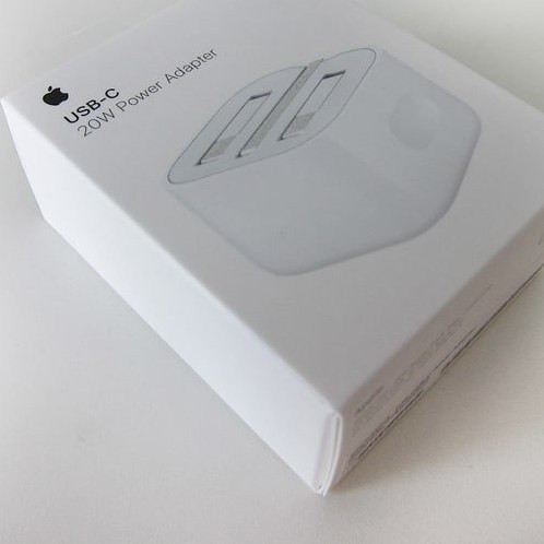 Apple 20 Watt B/A Wall Charger