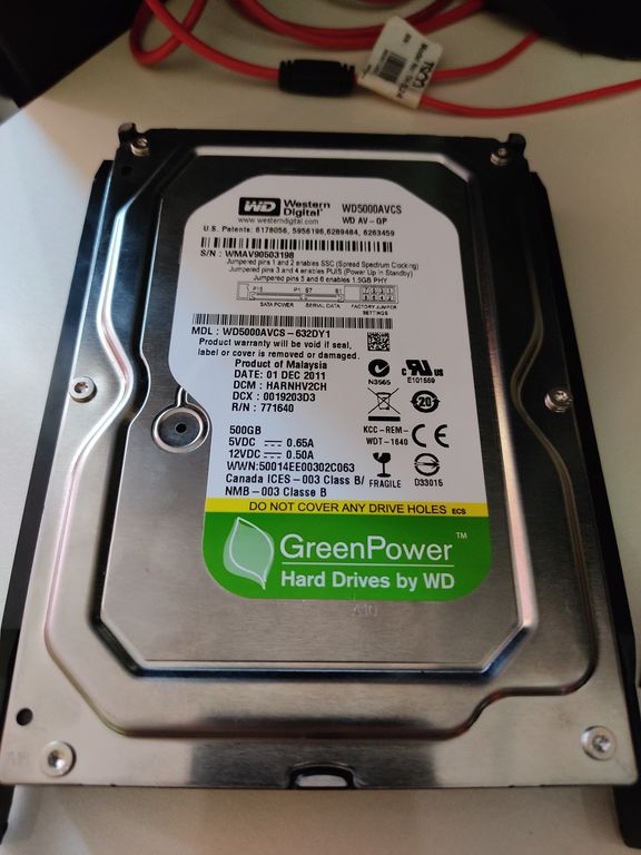 500 GB Western Digital AV-GP WD5000AVVS hard drive